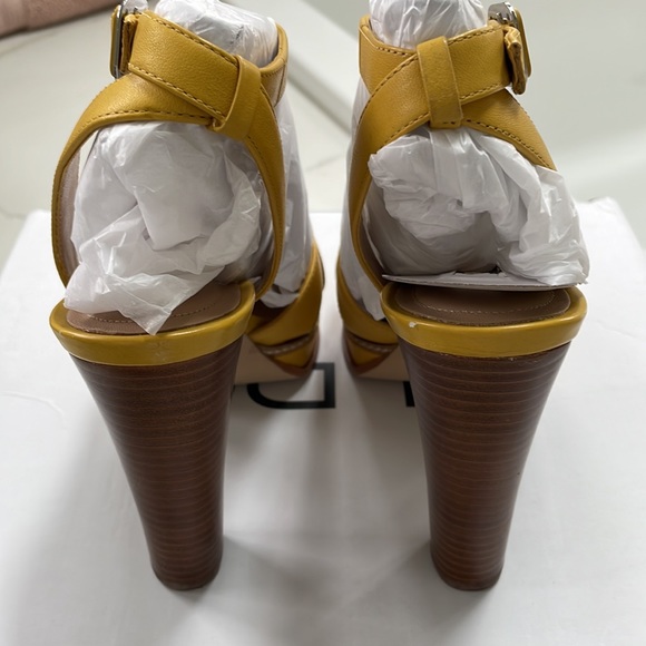 Aldo Platform Heeled Sandal - Picture 5 of 9